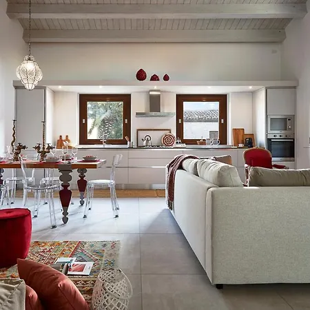 Scarlet Con Piscina Privata * Modica